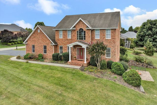 737 Scarlet Dr, Daleville, VA 24083