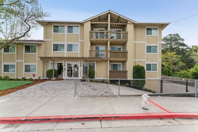 22432 Center St #303, Castro Valley, CA 94546
