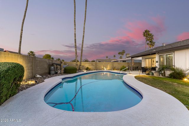 1714 W SHAWNEE Drive, Chandler, AZ 85224