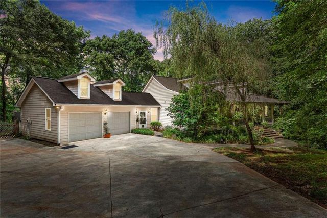 45 River Chase, Hoschton, GA 30548