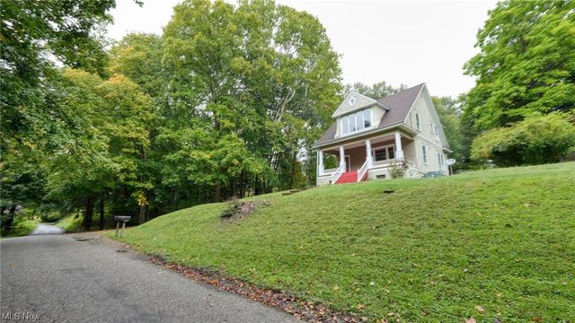 80 Shadyside Dr, New Concord, OH 43762