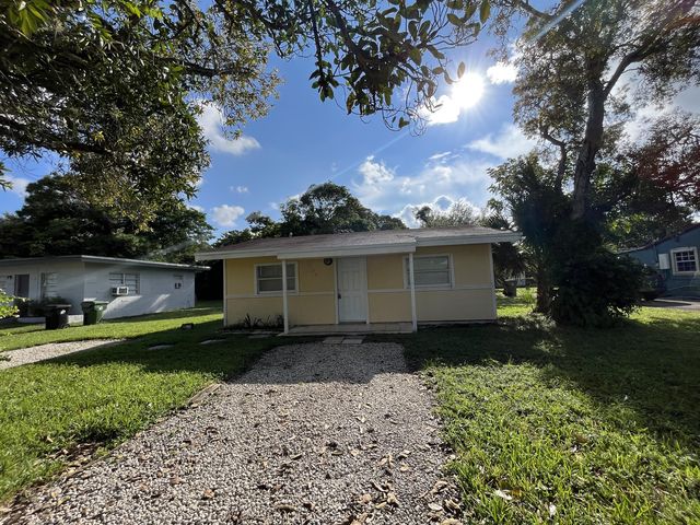 1354 SW 26th Ave, Fort Lauderdale, FL 33312
