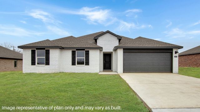 Eureka Plan in The Villas at Chouteau Hills, Chouteau, OK 74337