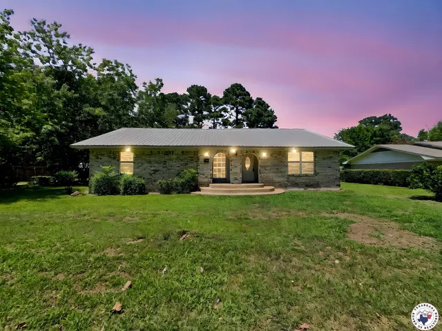 450 Bryan Ave, Ashdown, AR 71822