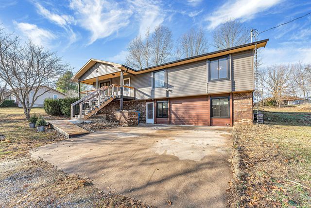 2005 S 22 Avenue, Ozark, MO 65721