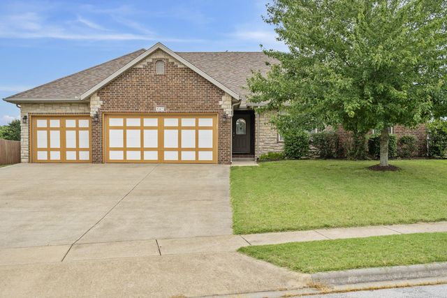 347 North Kentwood Court, Republic, MO 65738