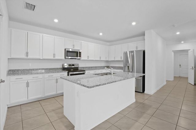 1781 SW Del Rio Blvd, Port Saint Lucie, FL 34953