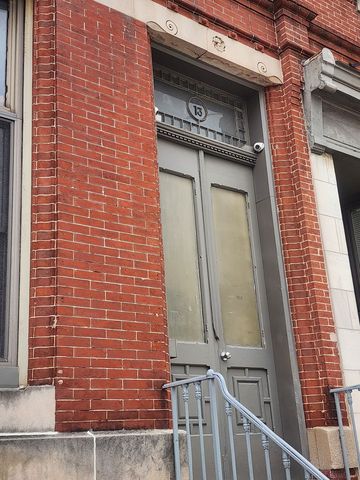 13 W  Preston St, Baltimore, MD 21201