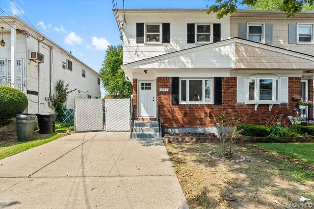 25311 147th Road, Jamaica, NY 11422