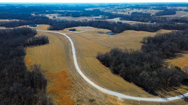 11 Grandview Acres, Boonville, MO 65233