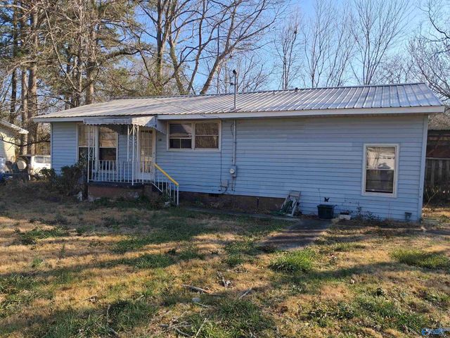 500 4th St NE, Arab, AL 35016