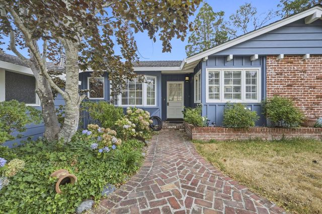 2973 Arguello Dr, Burlingame, CA 94010