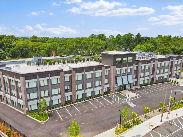 218 Middle Neck Road #311, Great Neck, NY 11021