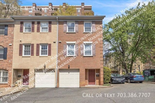 1208F N  Wayne St, Arlington, VA 22201
