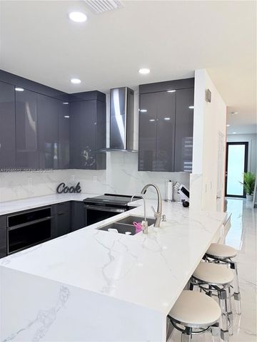3409 W  92nd Pl #3409, Hialeah, FL 33018