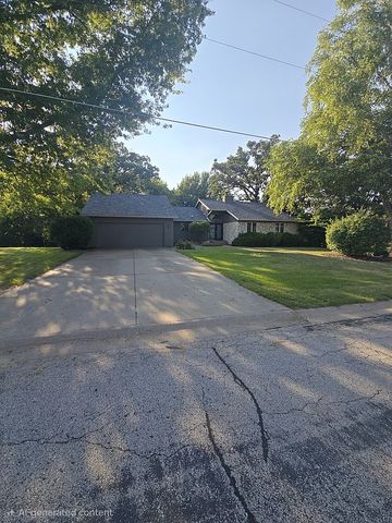 8408 51st Street Ct, Coal Valley, IL 61240