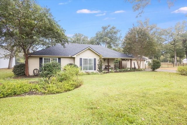 108 Azalea Ct, Trinidad, TX 75163