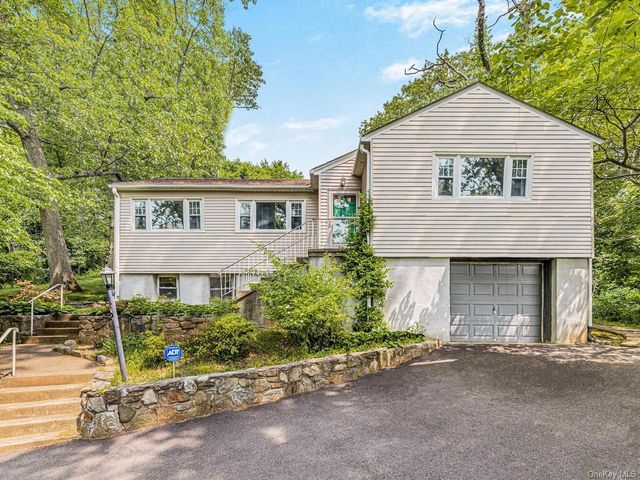 6 Westminster Drive, Yonkers, NY 10710