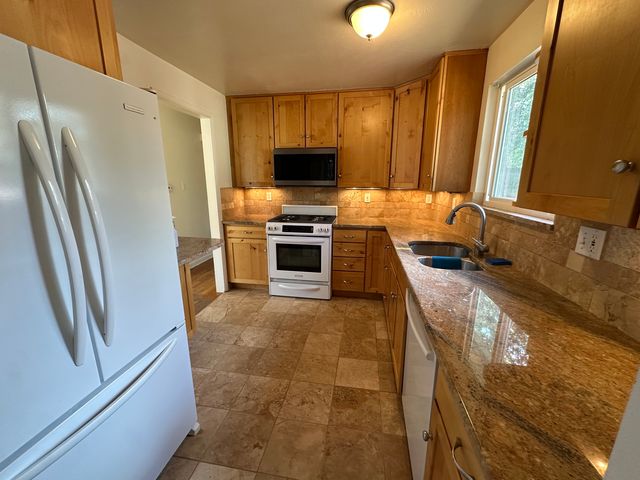 945 Grape Ave #2, Boulder, CO 80304