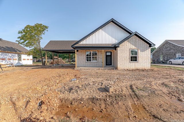 130 Redwood Dr, Bono, AR 72416