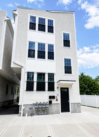 221-223 S  11th St #LL, Newark, NJ 07107