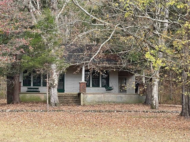 2091 Old Weatherford Rd, Lutts, TN 38471