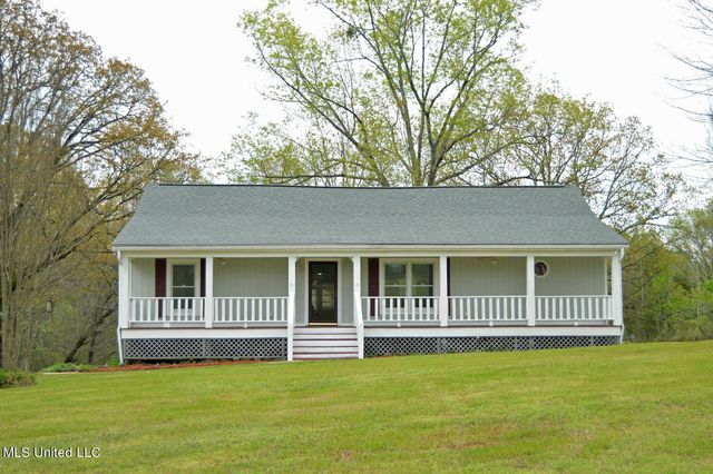 14360 Pigeon Roost Rd, Byhalia, MS 38611