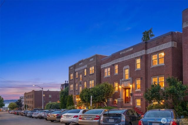 625 4th Avenue W, Seattle, WA 98119