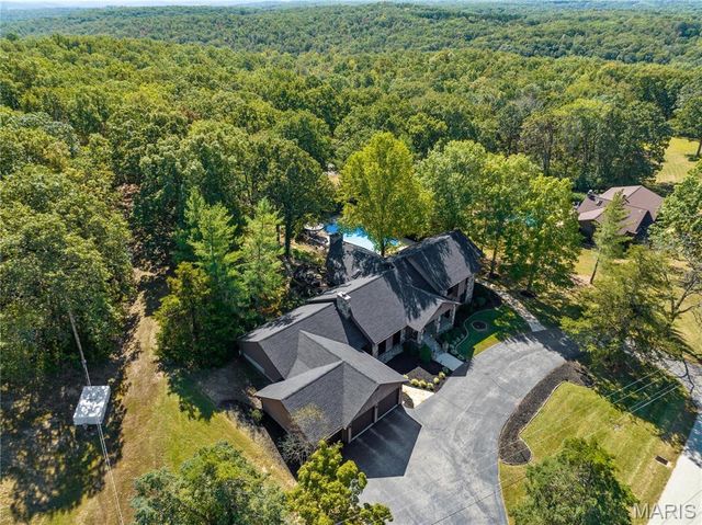 515 Country Ln, Sullivan, MO 63080