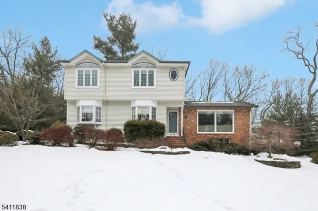 4A Southview Rd, Randolph, NJ 07869