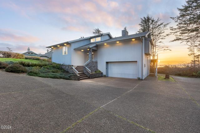 242 Sea Crest Way, Otter Rock, OR 97369