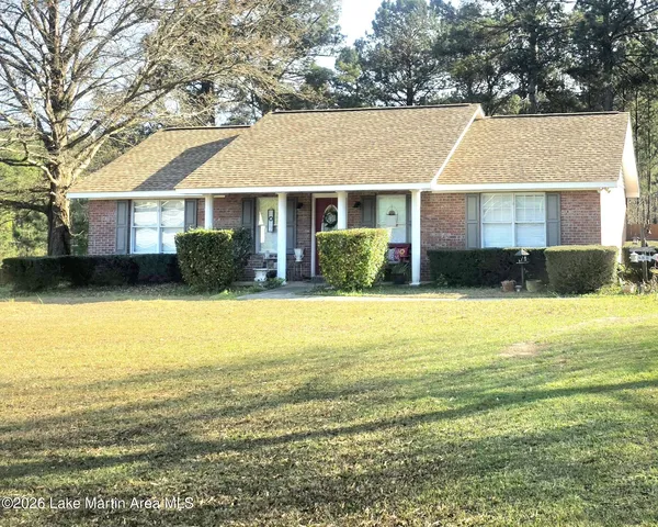 204 Stowe Ferry Lndg, Alexander City, AL 35010