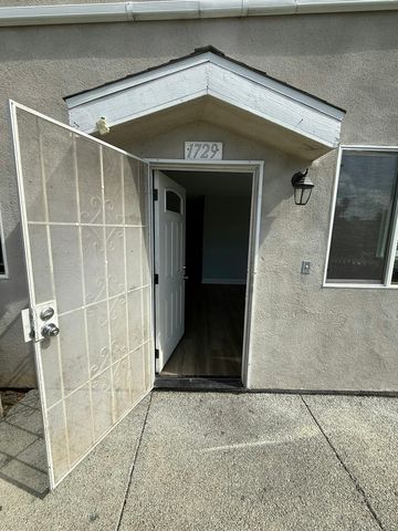 1727 W  84th Pl #1729, Los Angeles, CA 90047