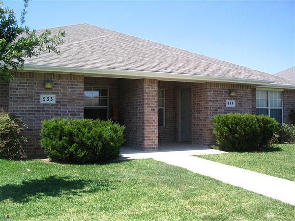 945 Sun Meadow St   #947, College Station, TX 77845