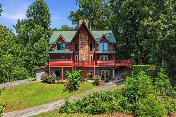 1730 Hiwassee Rd, Madisonville, TN 37874