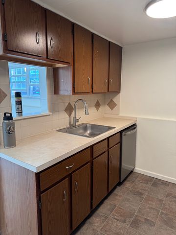 632 S  Fawn St #4, Allentown, PA 18103