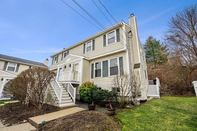 23 Arnold Ter #23, Marblehead, MA 01945