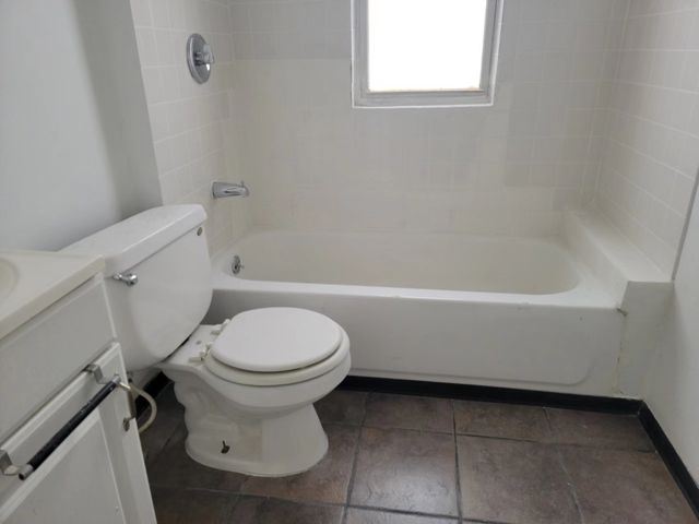 3252 W  Armitage Ave #3F, Chicago, IL 60647