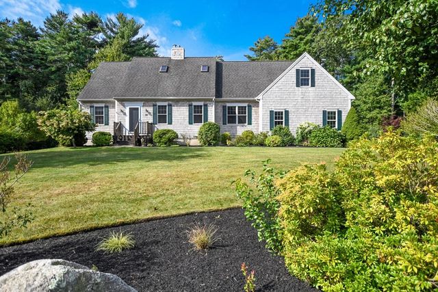 25 Olde Sheepfield Rd, Marion, MA 02738