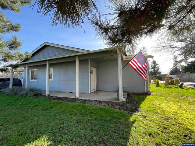 345 Lincoln St, Mount Angel, OR 97362