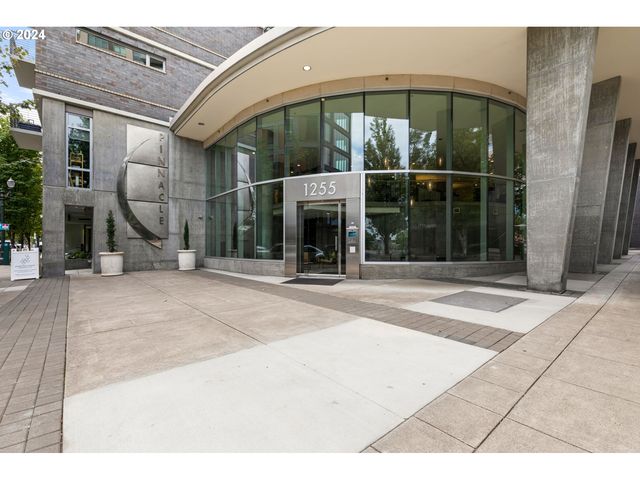 1255 NW 9th Ave #303, Portland, OR 97210