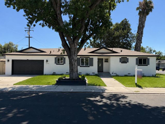 2304 Coston Ave, Modesto, CA 95350