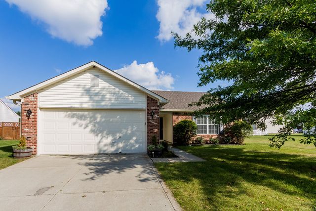 907 Comb Run Ln, Avon, IN 46123