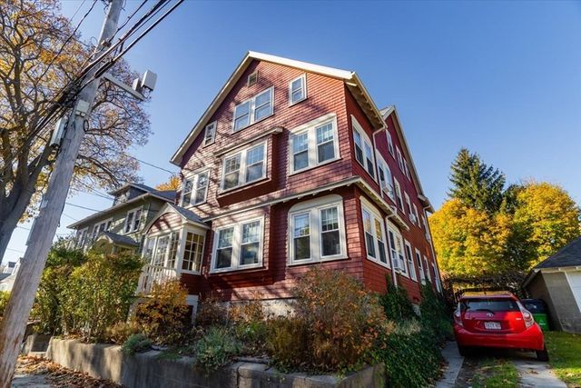 101 Kittredge St #2, Roslindale, MA 02131