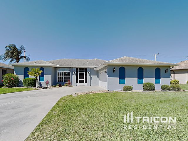 1620 Oracle Dr, Ruskin, FL 33573
