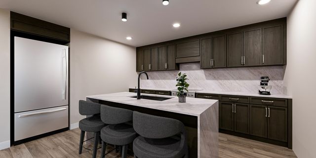 7649 N  18th St #11, Phoenix, AZ 85020
