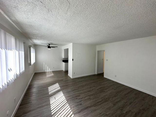 1426 S  Point View St #5, Los Angeles, CA 90035