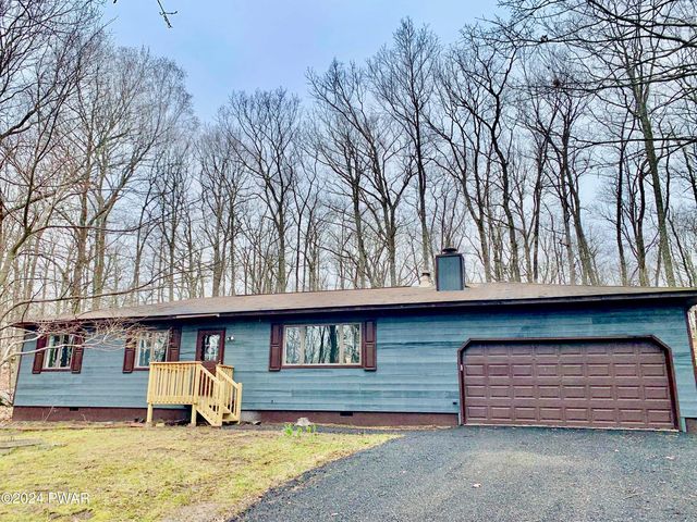 180 Wild Meadow Dr, Milford, PA 18337