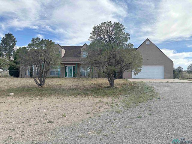 40 Loma Verde Ln, Roswell, NM 88203
