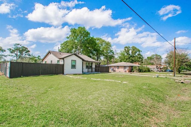 2514 Dedman St, Pasadena, TX 77503